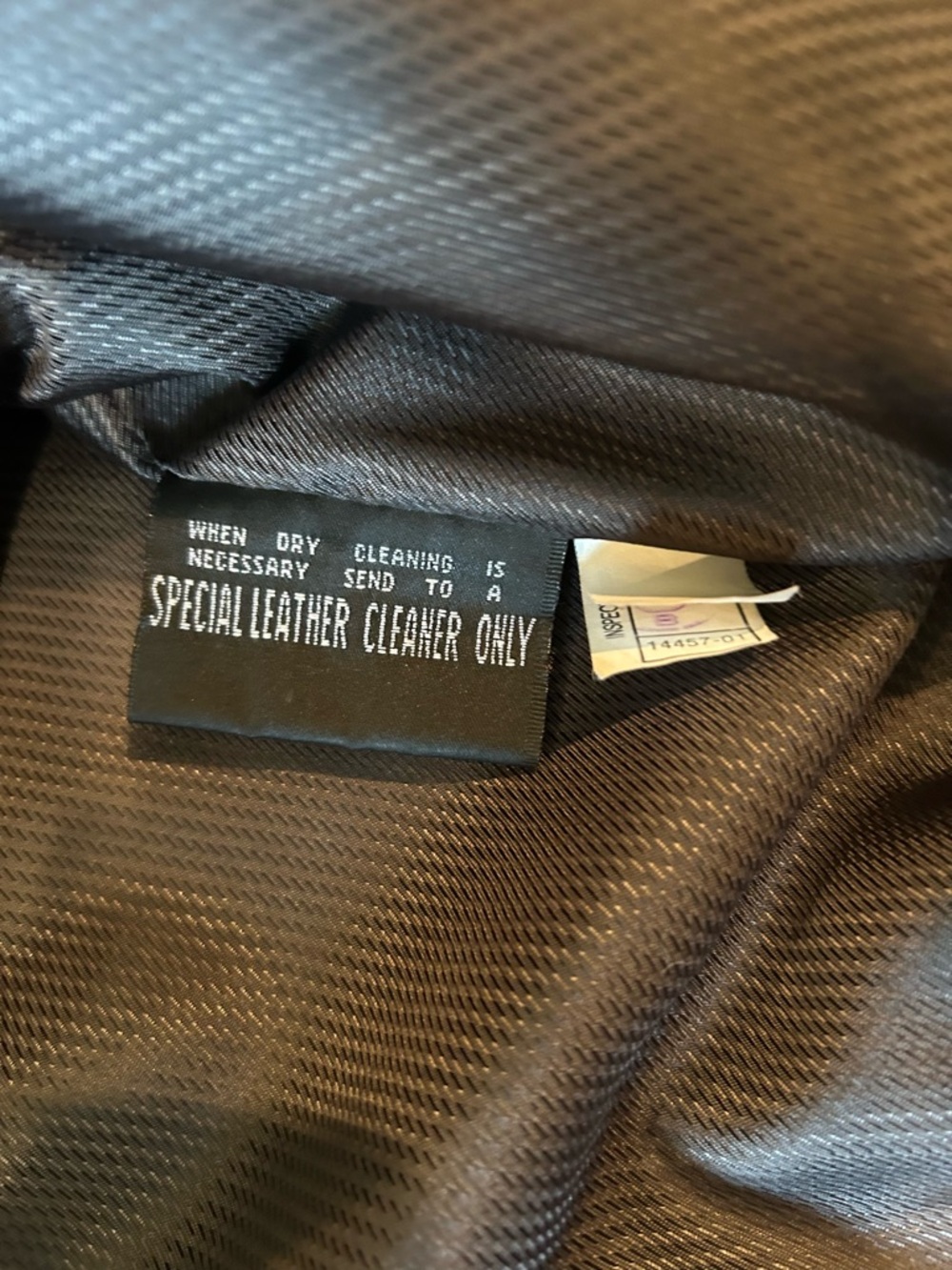 Vintage Wilson Black Leather Bomber Jacket Men Xtra Large - Picture 7 of 9